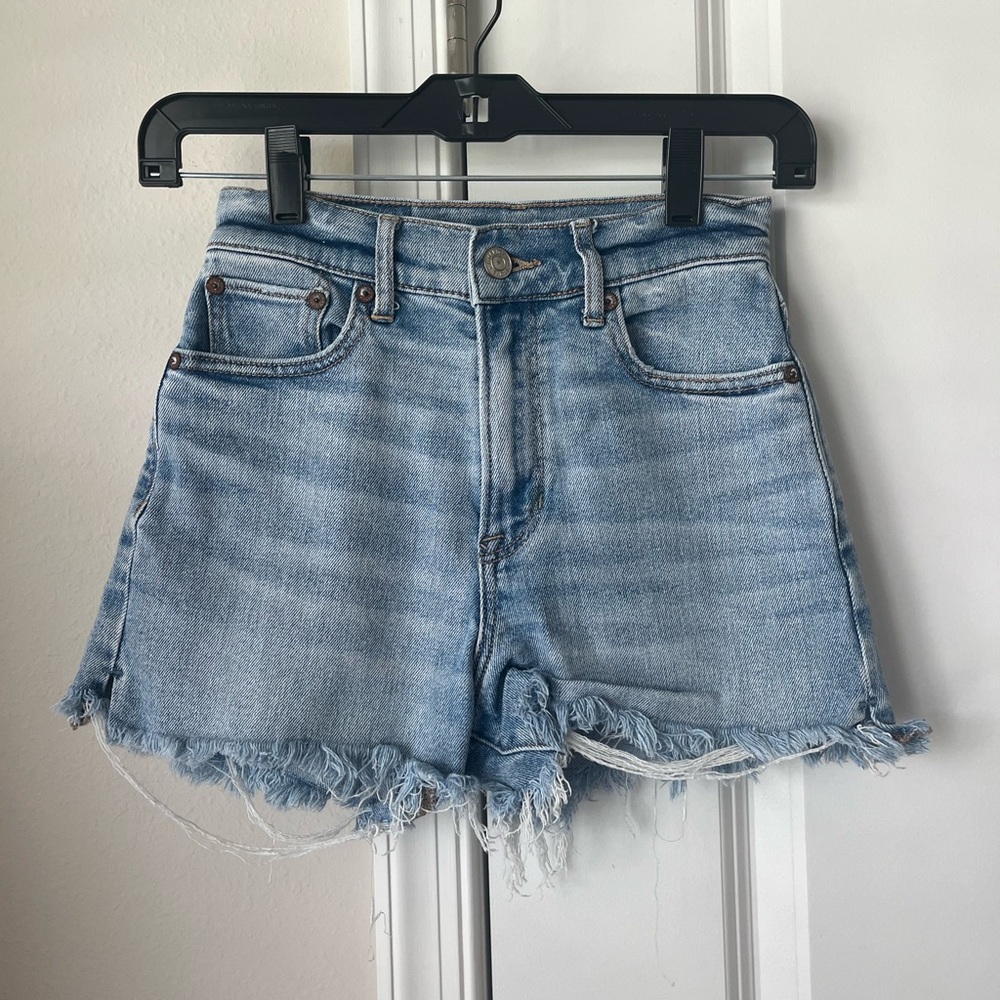 American Eagle Womens High Rise 90s Boyfriend Jean Short 000 Light Wash Stretch